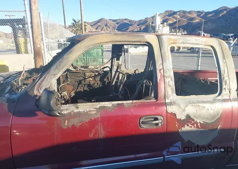 2003 GMC Sierra 1500 Sle z USA, uszkodzony, nr VIN 2GTEC19T131386405